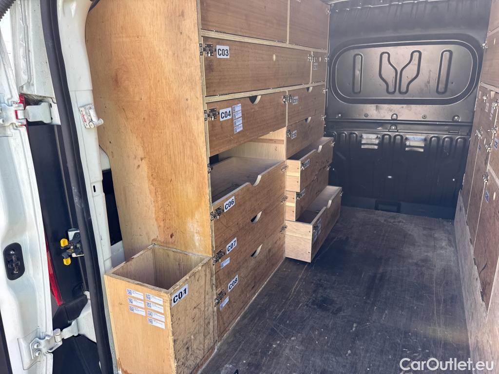  Fiat  Doblo FIAT Doblò Cargo/2015/3P/furgón derivado de turismo Cargo Base 1.6 Mjet 66kW (90CV) #32