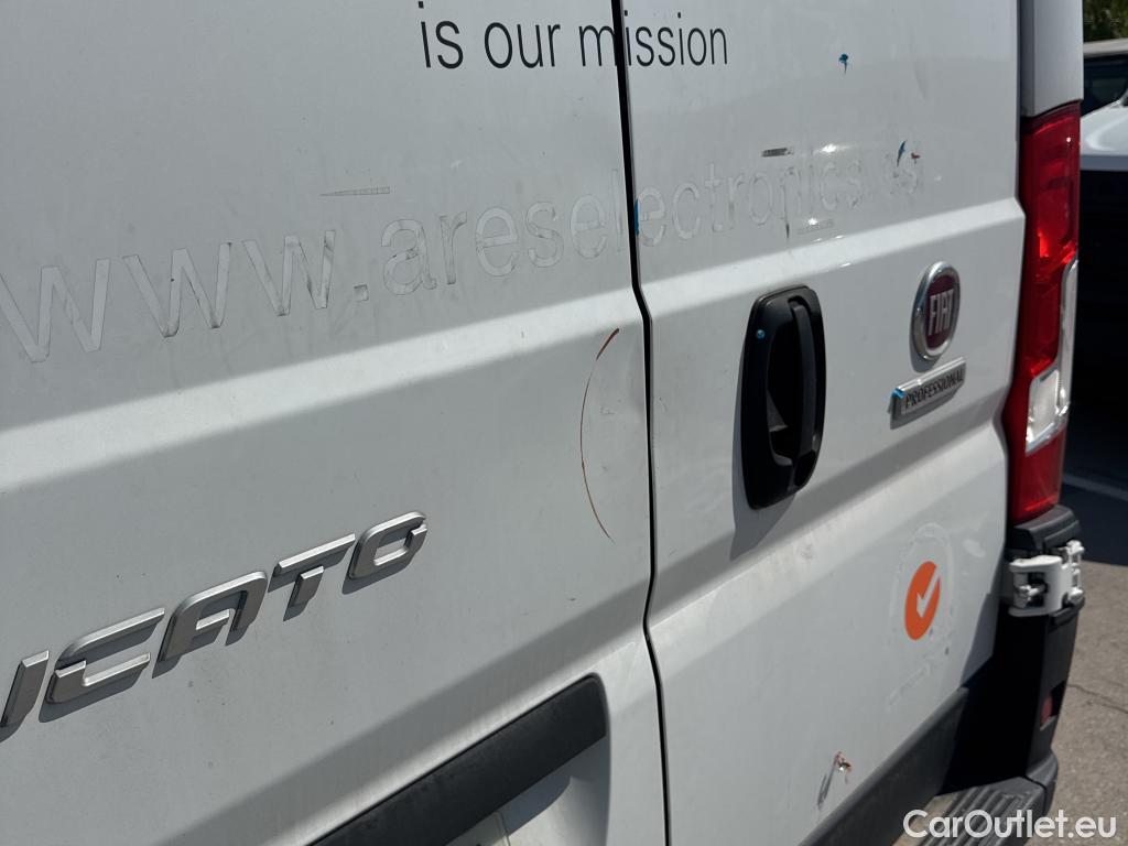  Fiat  Ducato FIAT  / 2014 / 4P / furgón 35 L2 H2 2.3 1 (103 kW) Euro 6d-temp #22