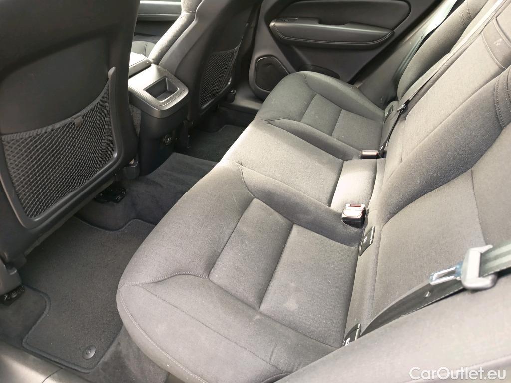  Volvo  XC60 VOLVO  todoterreno 2.0 B4 D Momentum Pro Auto 200 CV #13