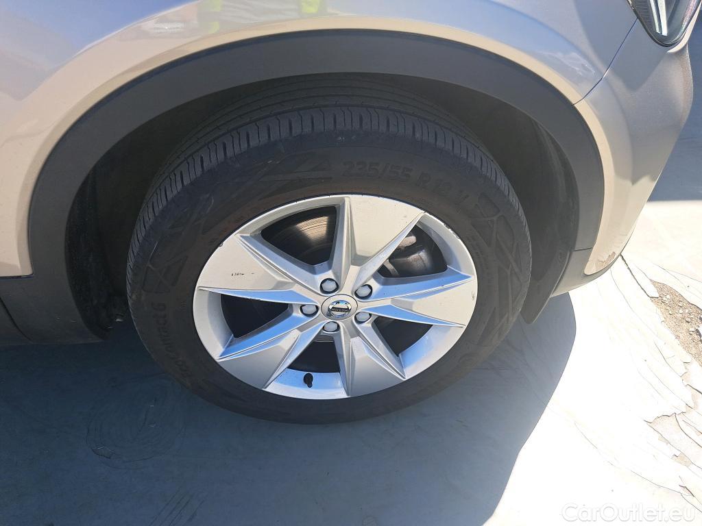  Volvo  XC 40 VOLVO XC40 / 2021 / 5P / todoterreno 2.0 B4 G AWD Core Auto #10