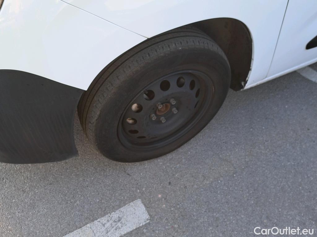  Citroen  Berlingo CITROEN  / 2018 / 4P / monovolumen compacto Talla M e- 50 kWh LIVE PACK #56