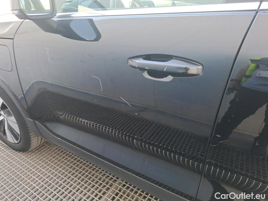  Volvo  XC 40 VOLVO XC40 / 2017 / 5P / todoterreno 1.5 T5 Twin Recharge Inscription Ex Auto #31