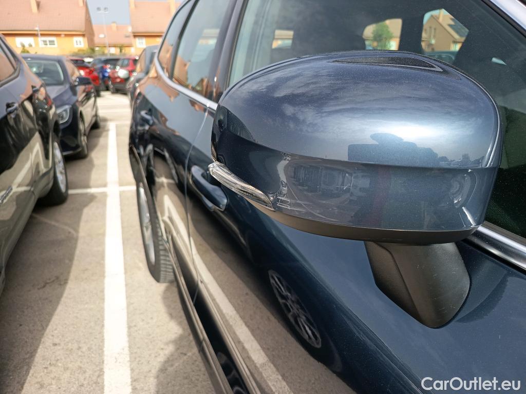  Volvo  XC60 VOLVO  todoterreno 2.0 B4 D Momentum Pro Auto 200 CV #24