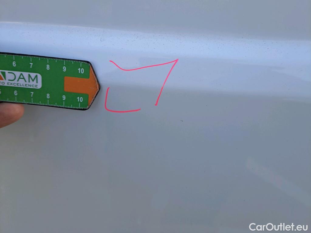  Renault  Trafic RENAULT  / 2019 / 4P / furgón Furgón 27 L1H1 Energy BluedCi 88 kW (AC) #49