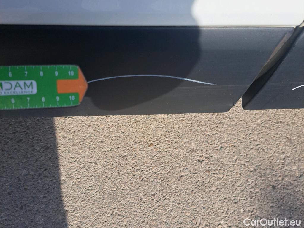  Renault  Trafic RENAULT  / 2019 / 4P / furgón Furgón 27 L1H1 Energy BluedCi 88 kW (AC) #32