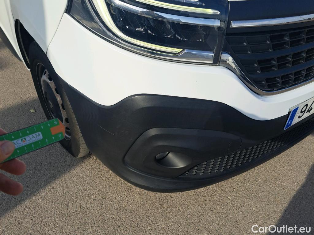  Renault  Trafic RENAULT  / 2019 / 4P / furgón Furgón 27 L1H1 Energy BluedCi 88 kW (AC) #24