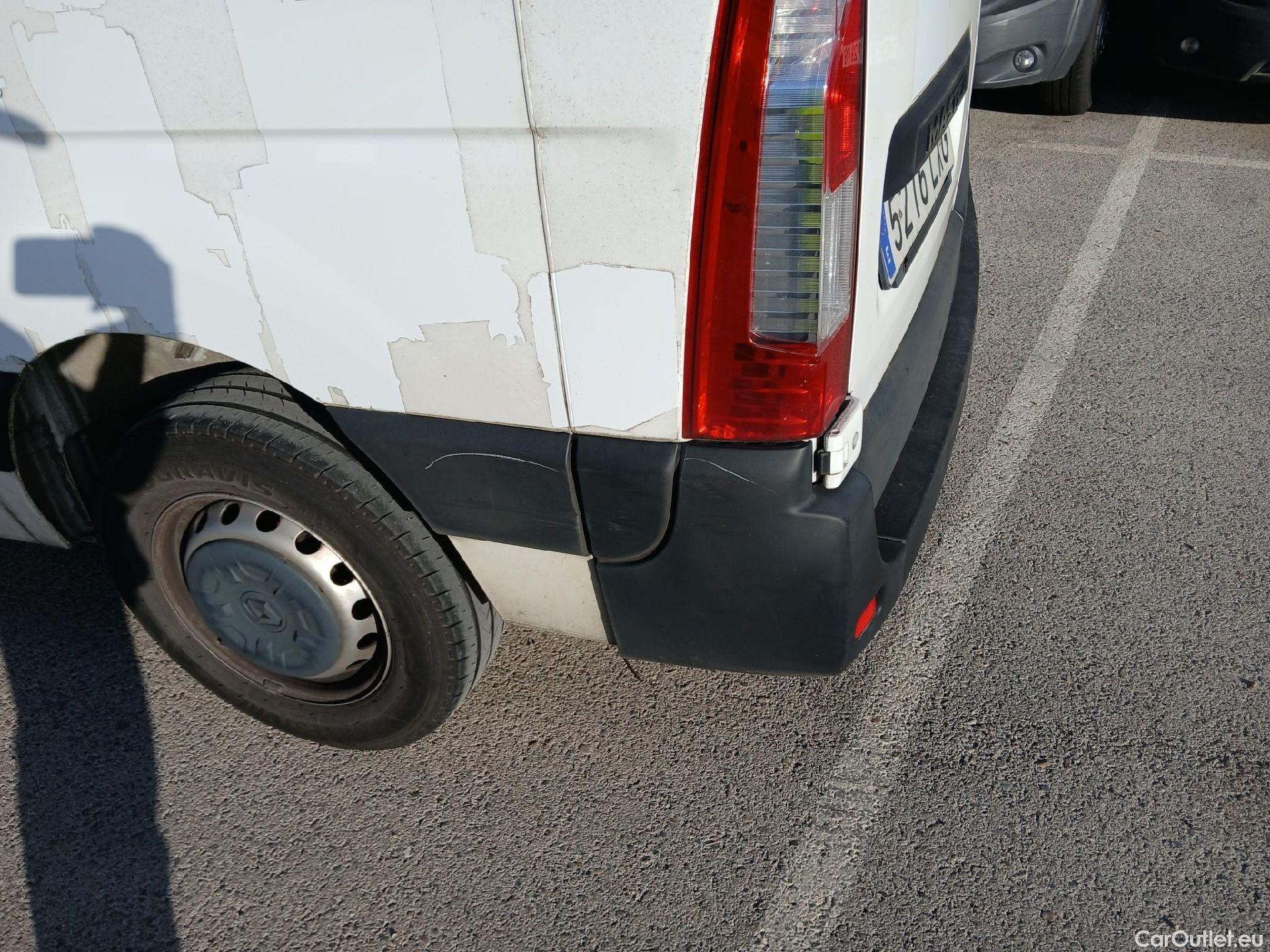  Renault  Master RENAULT  / 2019 / 4P / furgón Furgón T L1H1 3500 Bl dCi 99W (135CV) #19