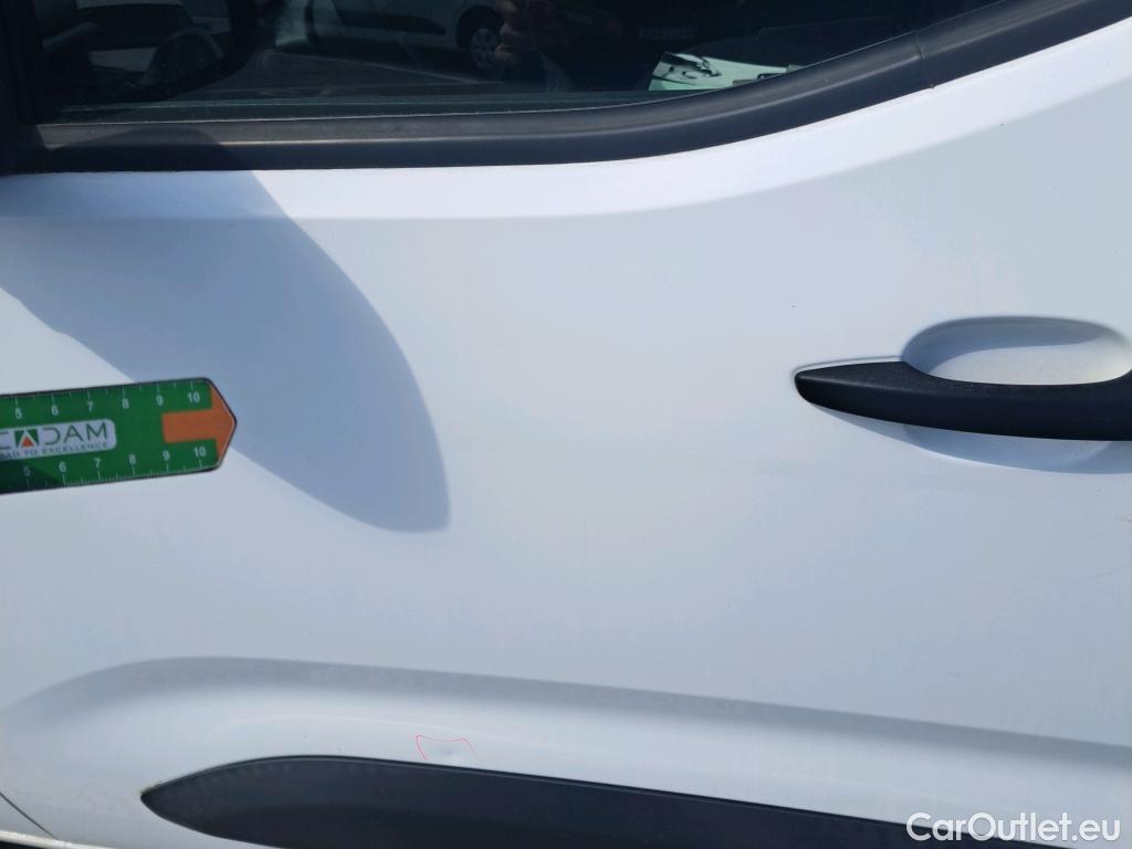  Peugeot  Partner PEUGEOT  / 2018 / 3P / furgón derivado de turismo Pro Standard 600kg BlueHDi 73kW (AC) #67