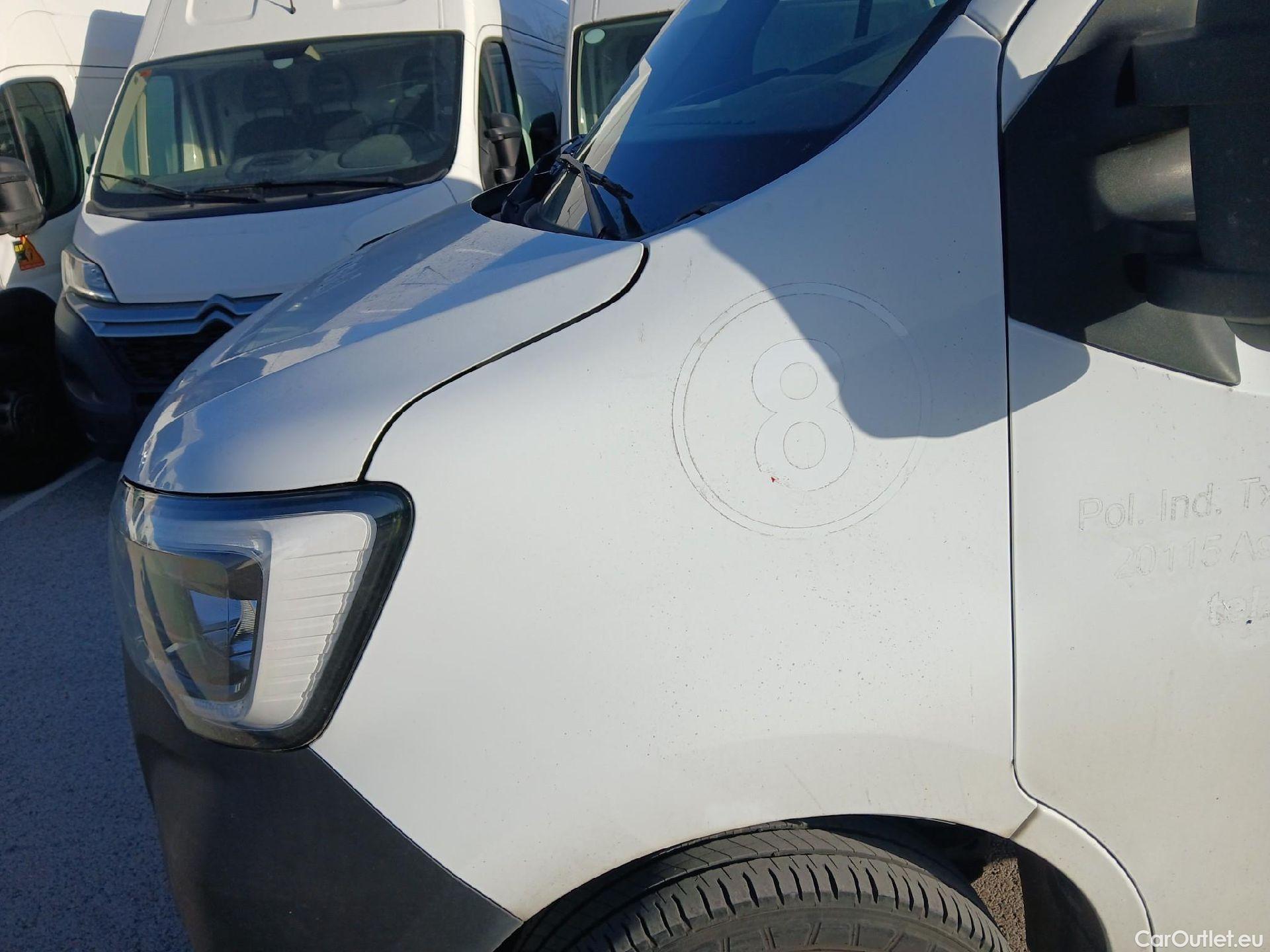  Renault  Master RENAULT  / 2019 / 4P / furgón Furgón T L1H1 3500 Bl dCi 99W (135CV) #13
