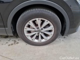 Volkswagen  Tiguan VOLKSWAGEN  / 2020 / 5P / SUV 2.0 TDI SCR 110KW LIFE DSG #74