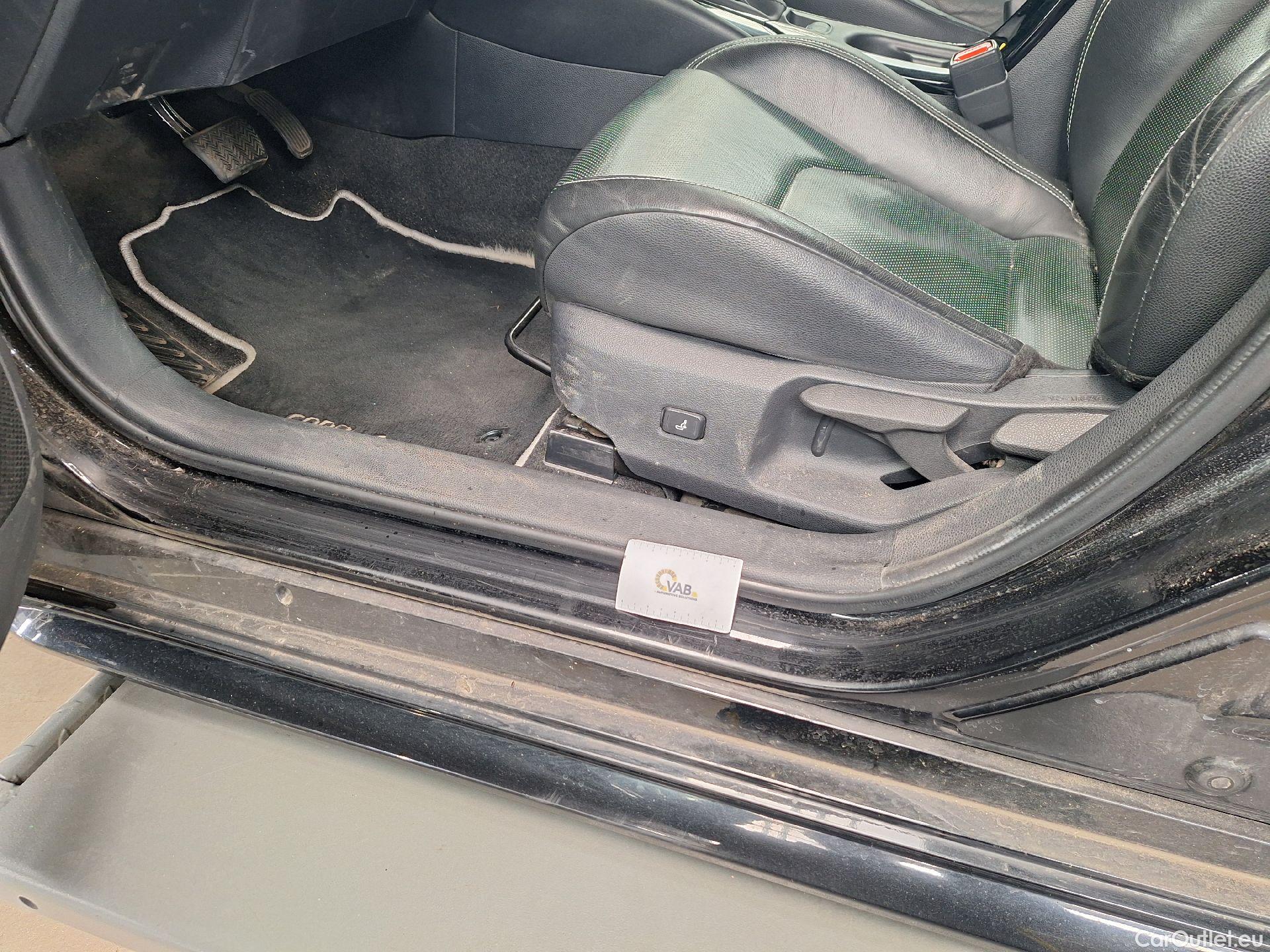  Toyota  Corolla Toyota,  TS '19, Toyota  Touring Sports 2.0 Hybrid Premium P #14
