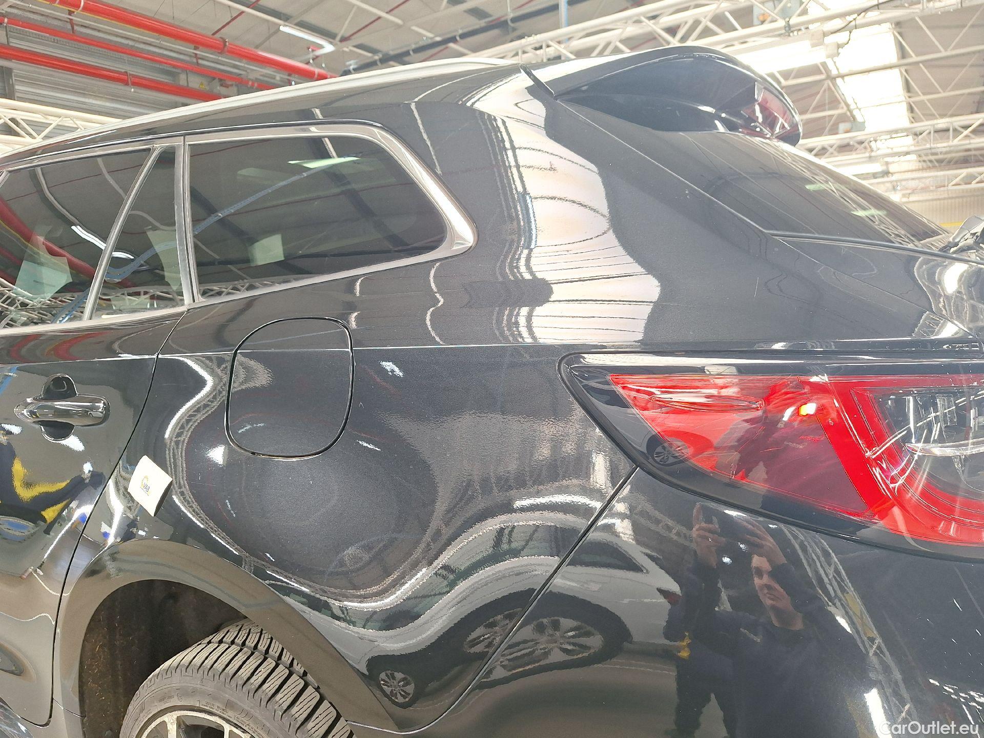  Toyota  Corolla Toyota,  TS '19, Toyota  Touring Sports 2.0 Hybrid Premium P #22