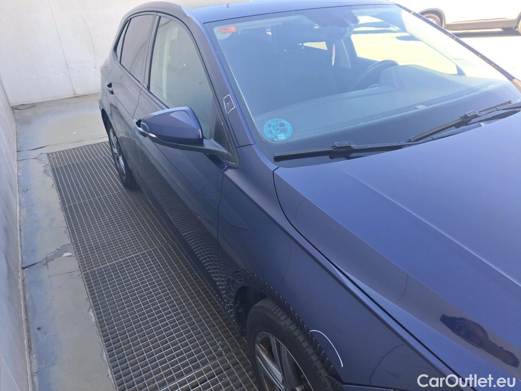  Volkswagen  Polo VOLKSWAGEN  / 2017 / 5P / berlina con portón United 1.0 TSI 81kW (110CV)(SP) #35