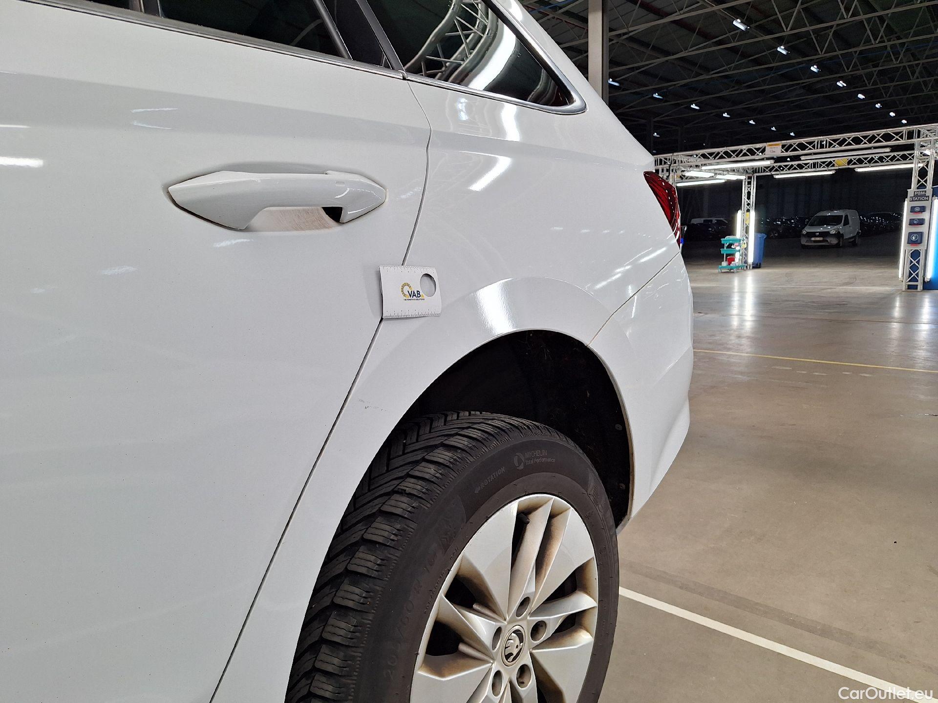  Skoda  Octavia Skoda,  Combi '20, Skoda  Combi 2.0 CRTDI 85kW Ambition 5d #30