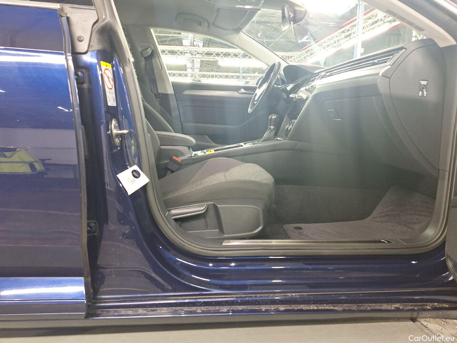  Volkswagen  Arteon VW,  '17, Volkswagen  2.0 TDI SCR 110kW 5d #63