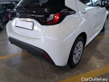 Toyota  Yaris TOYOTA  / 2020 / 5P / BERLINA HYBRID BUSINESS MY20 #40
