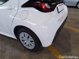  Toyota  Yaris TOYOTA  / 2020 / 5P / BERLINA HYBRID BUSINESS MY20 #45
