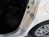  Toyota  Yaris TOYOTA  / 2020 / 5P / BERLINA HYBRID BUSINESS MY20 #69
