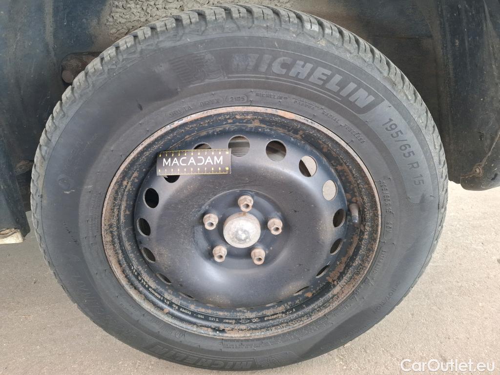  Renault  Kangoo RENAULT  Express VU 4p Fourgonnette Grand Confort dCi 90 #39