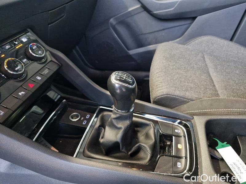  Skoda  Karoq  (NU)(2017->)  2.0 TDI 85 Style #9