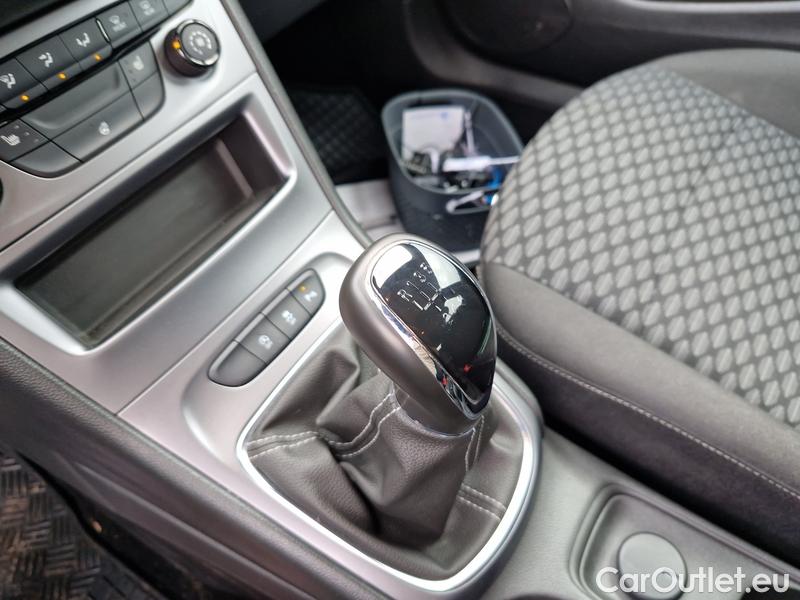 Opel  Astra  K Sports Tourer (2015) ST 1.5CDTi 77 Edition 5d #10