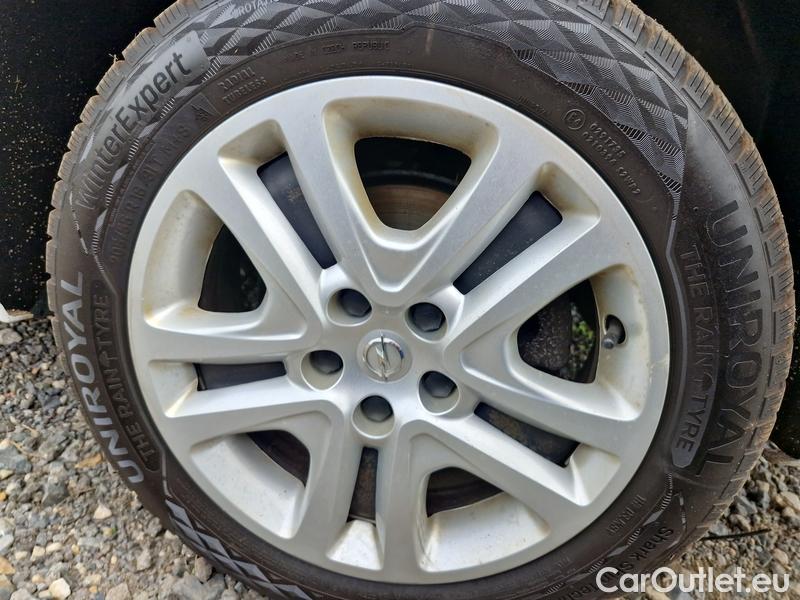  Opel  Astra  K Sports Tourer (2015) ST 1.5CDTi 77 Edition 5d #14