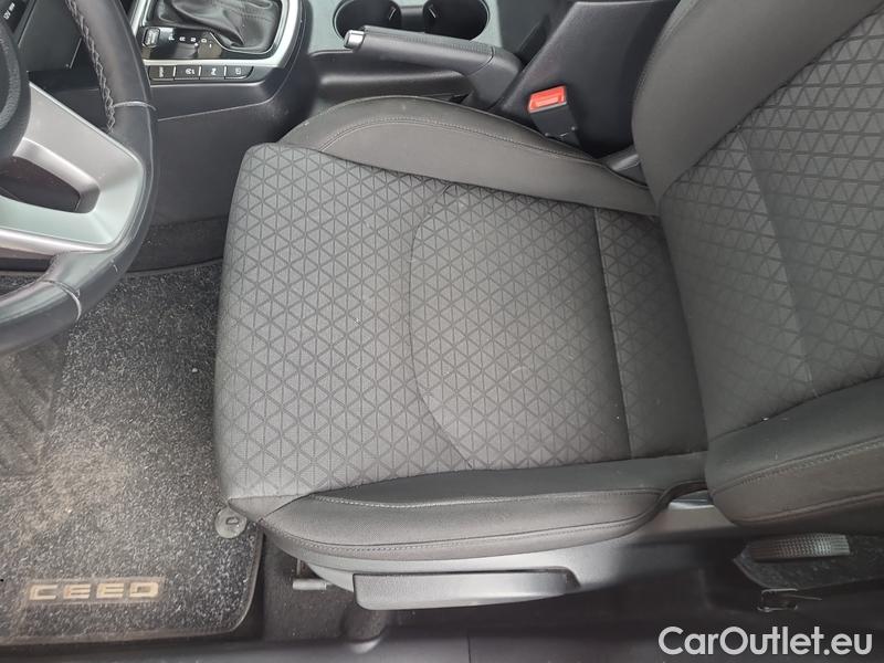  KIA  Cee'd Ceed Sportswagon (2018->) Ceed SW 1.5 T-GDI 118 Spin AT #11