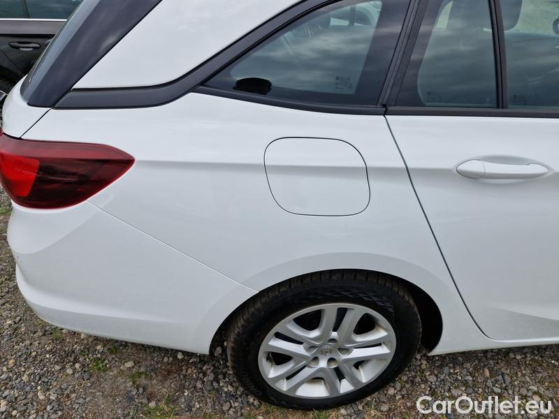  Opel  Astra  K Sports Tourer (2015) ST 1.5CDTi 77 Edition 5d #18