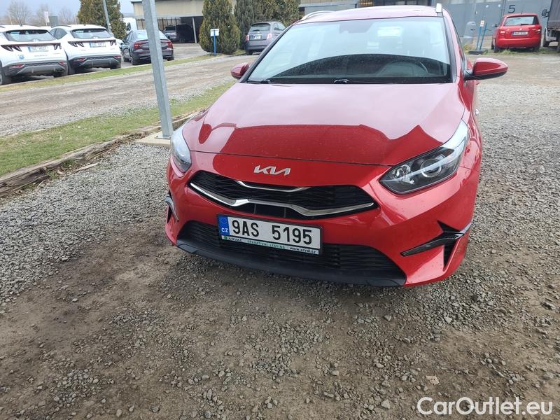  KIA  Cee'd Ceed Sportswagon (2018->) Ceed SW 1.5 T-GDI 118 Spin AT #2