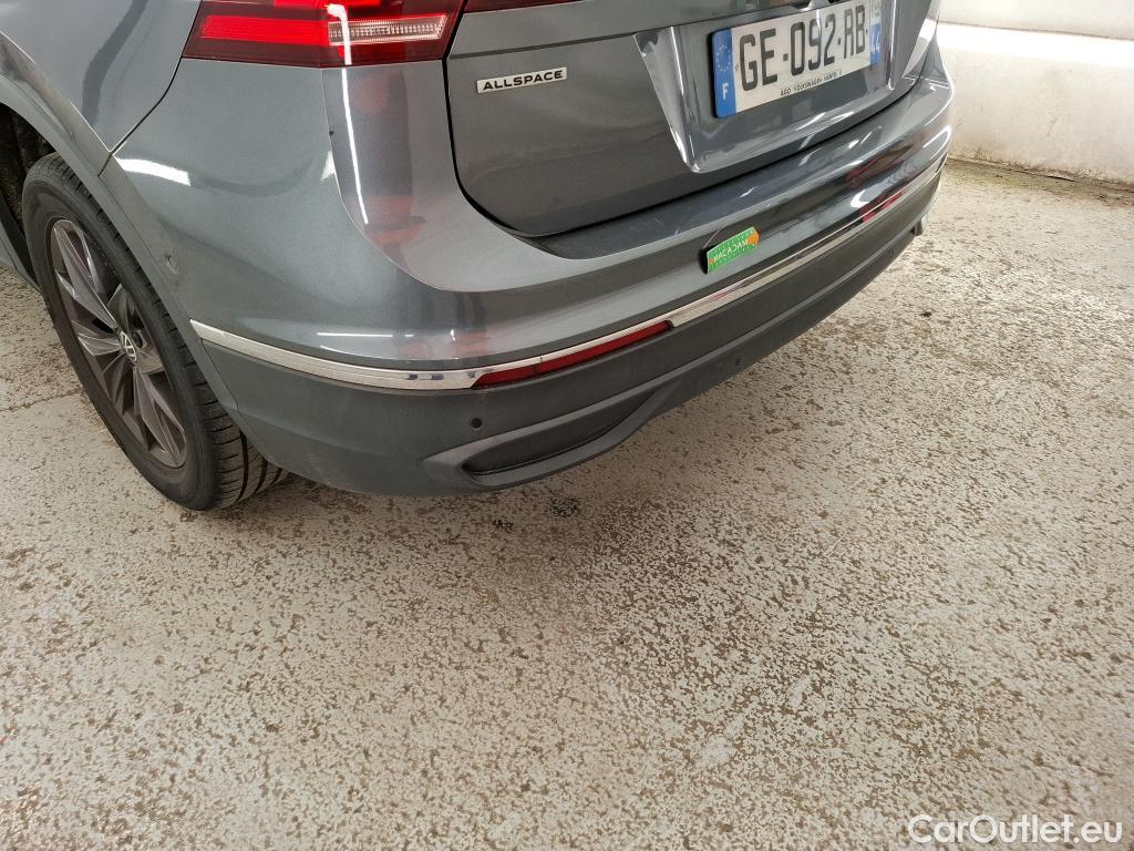  Volkswagen  Tiguan VOLKSWAGEN  Allspace / 2021 / 5P / SUV 2.0 TDI 150 DSG7 Life Business #26