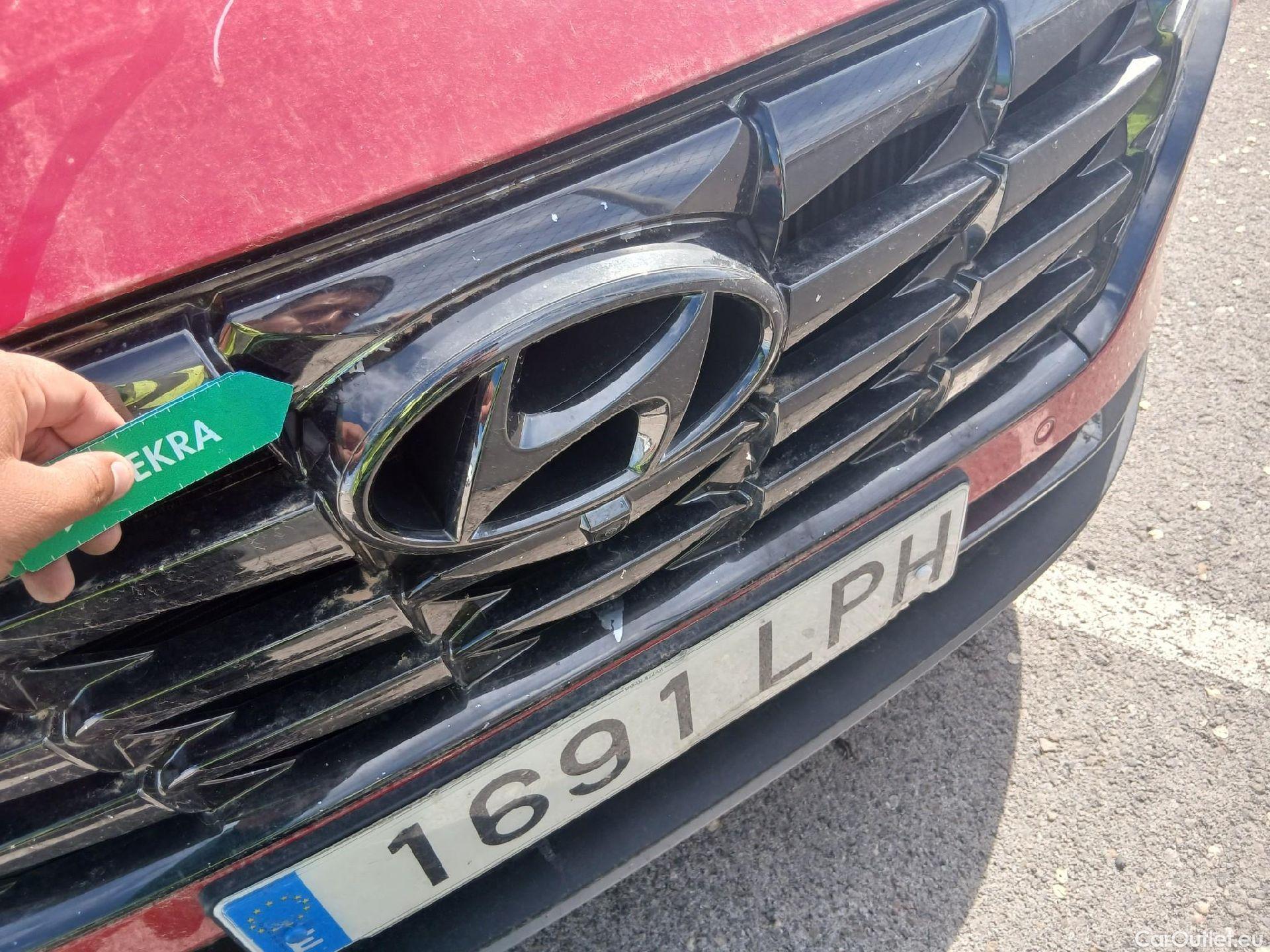  Hyundai  Tucson HYUNDAI  / 2020 / 5P / todoterreno 1.6 CRDI 100kW (136CV) 48V Style DCT 4x4 #12