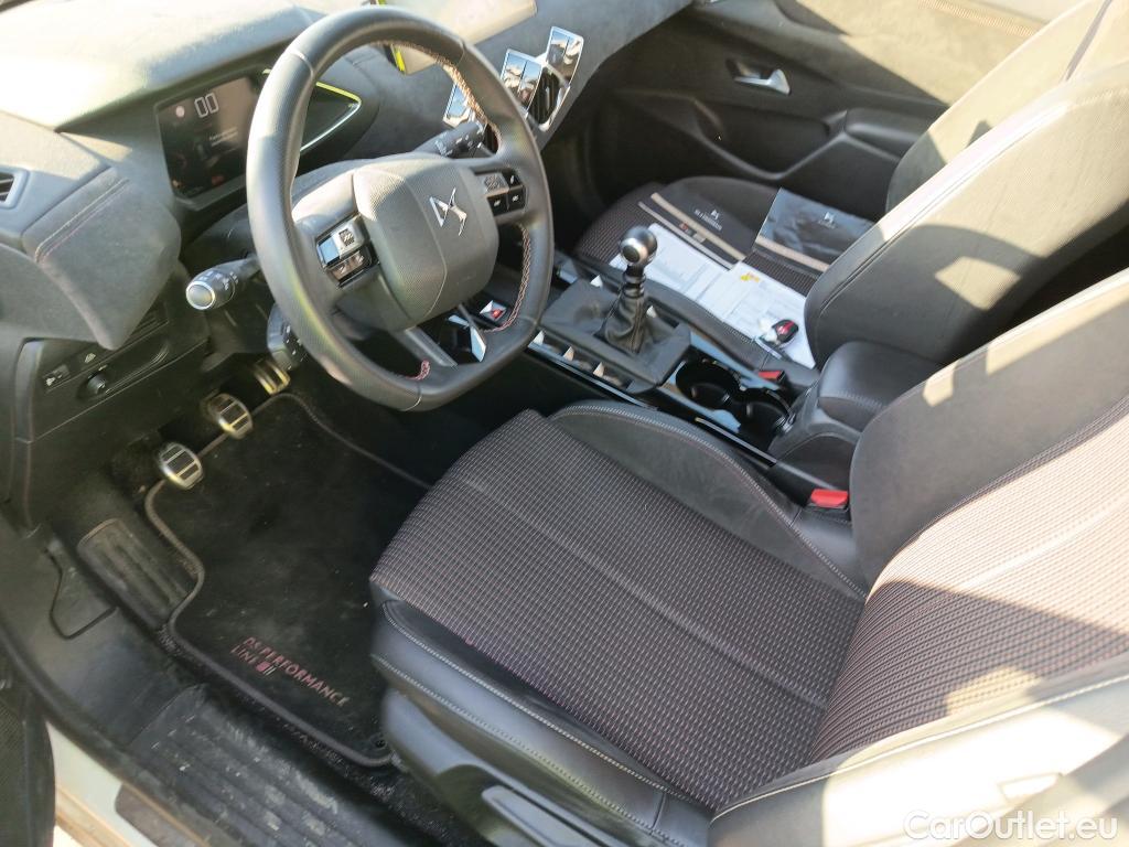  Citroen  DS3 DS DS 3 Crossback / 2018 / 5P / todoterreno PureTech 73 kW Manual PERFORMANCE LINE (AC) #5