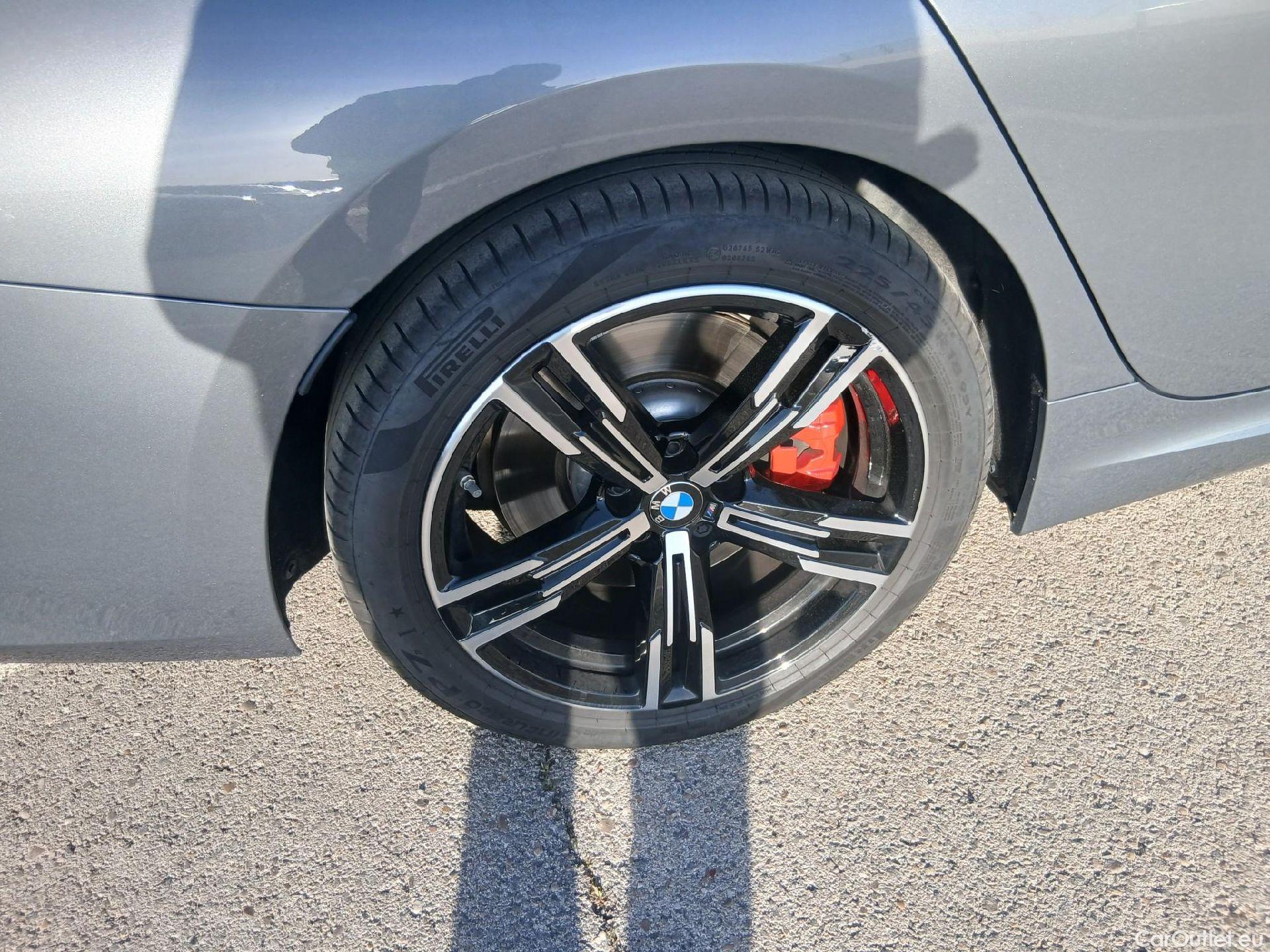  Bmw  Serie 3 BMW  / 2022 / 4P / sedán 320d Auto.  #13