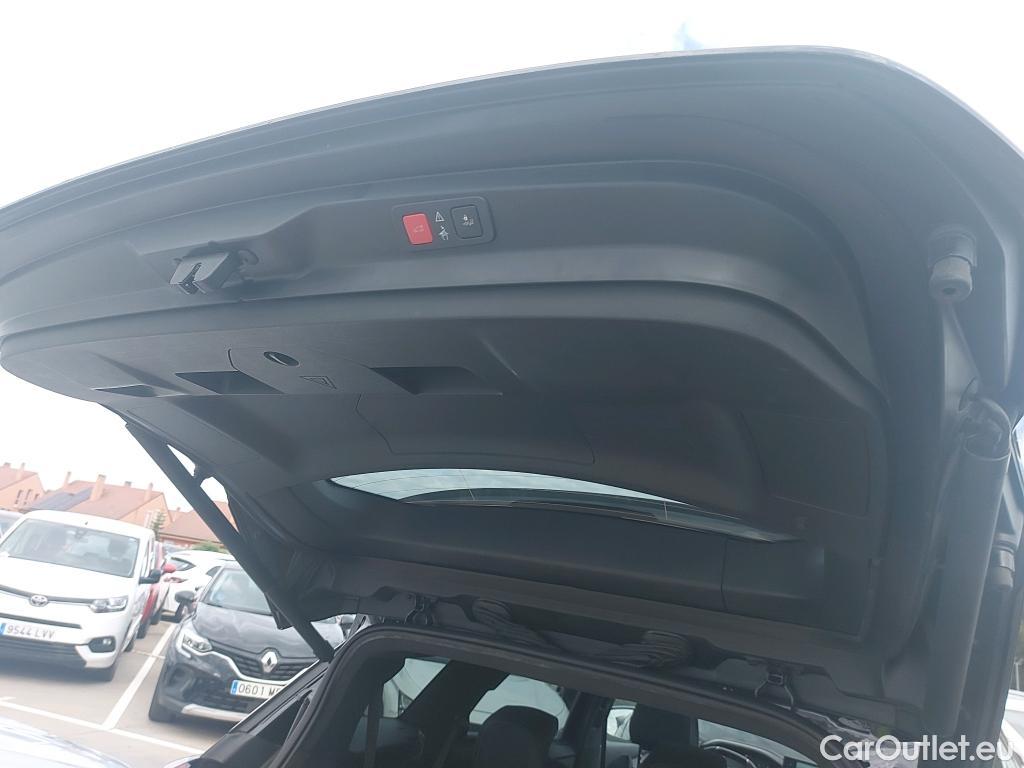  Peugeot  5008 PEUGEOT  / 2020 / 5P / todoterreno 2.0 BlueHDi 133kW S&S GT Pack EAT8 #33