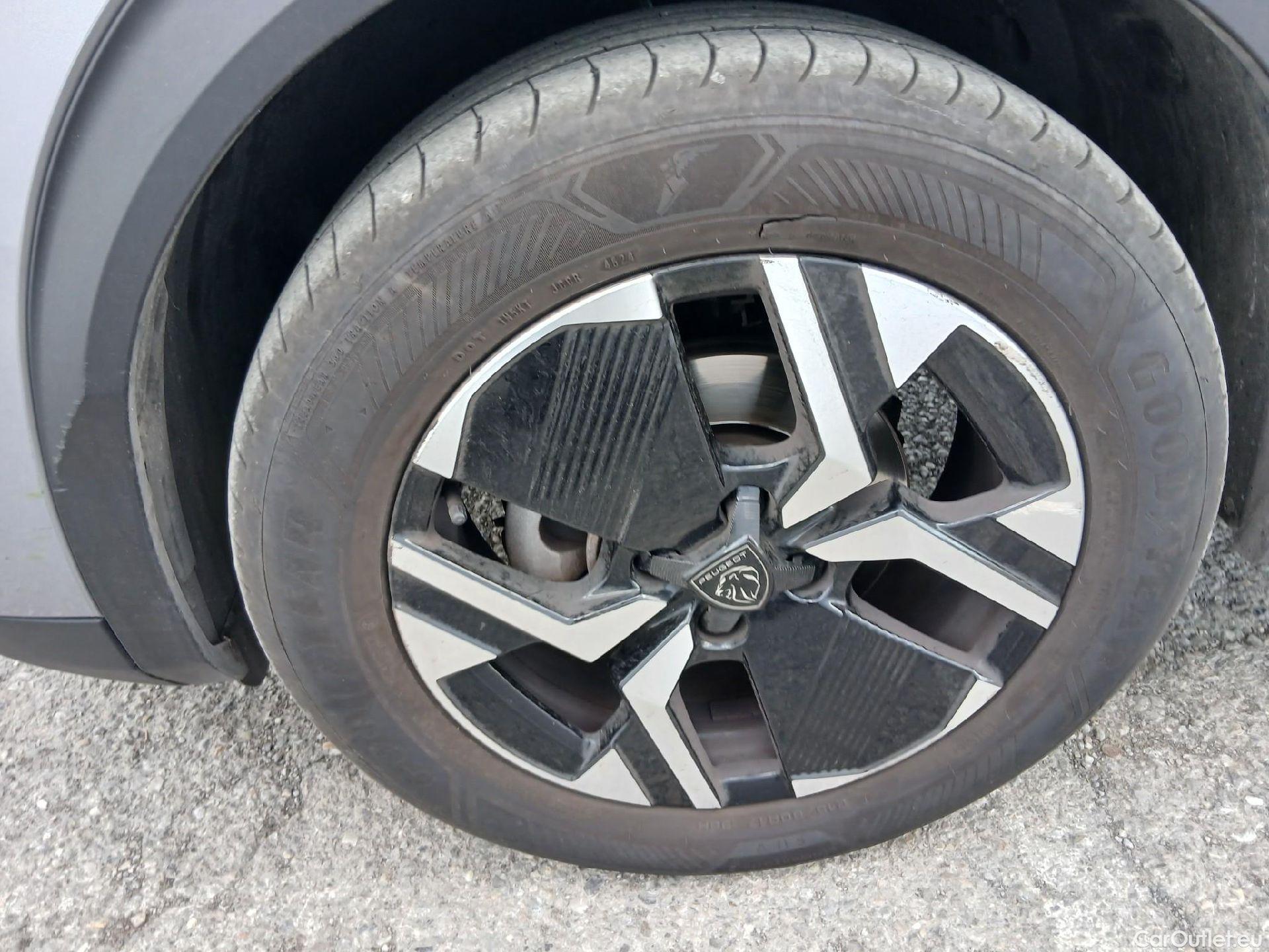  Peugeot  2008  Allure 1.2 PureTech 100CV MT6 E6d * #3