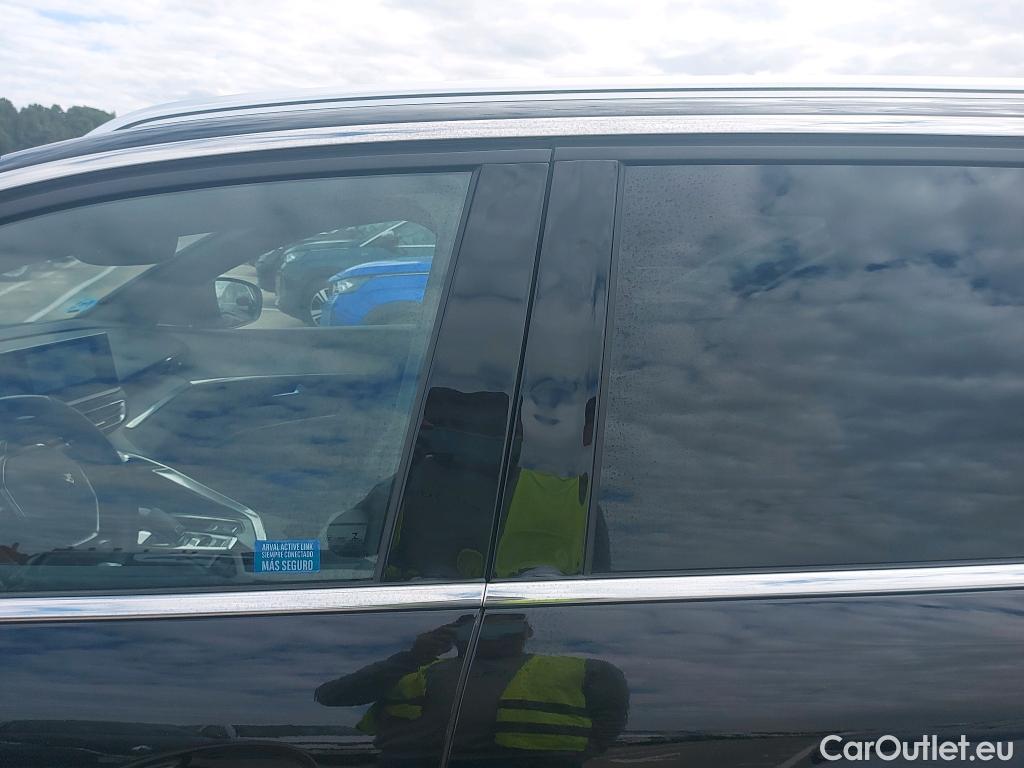  Peugeot  5008 PEUGEOT  / 2020 / 5P / todoterreno 2.0 BlueHDi 133kW S&S GT Pack EAT8 #22