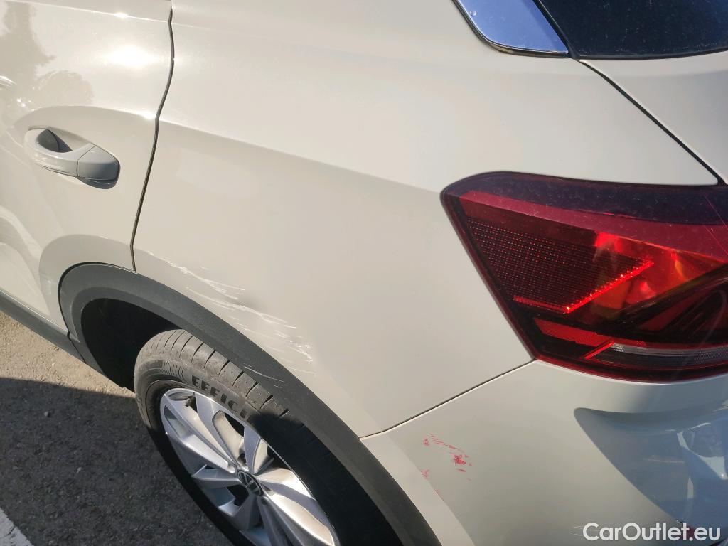  Volkswagen  T-ROC VOLKSWAGEN  / 2021 / 5P / todoterreno Life 1.5 TSI 110kW (150CV) DSG #3