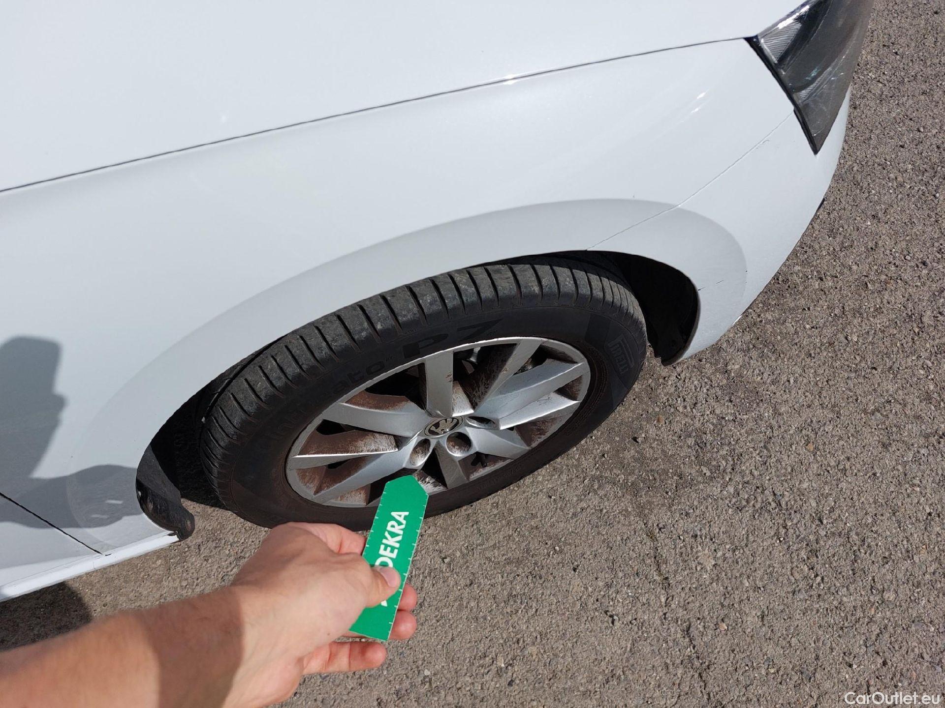  Skoda  Scala SKODA  / 2019 / 5P / berlina con portón 1.0 TSI 81KW (115 CV) DSG Ambitio #22