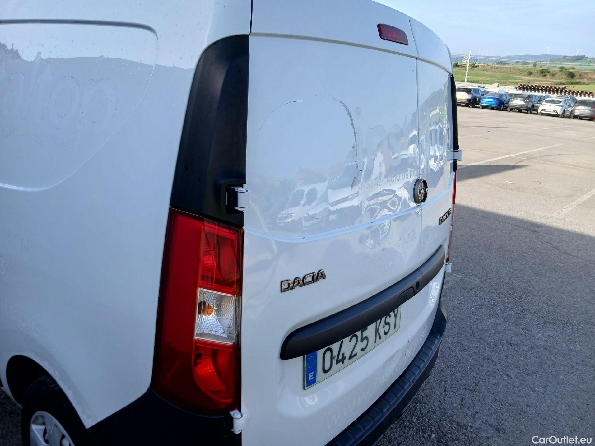  Dacia  Dokker DACIA  / 2013 / 4P / furgón derivado de turismo Van Essential dCi 55kW (75CV) #22