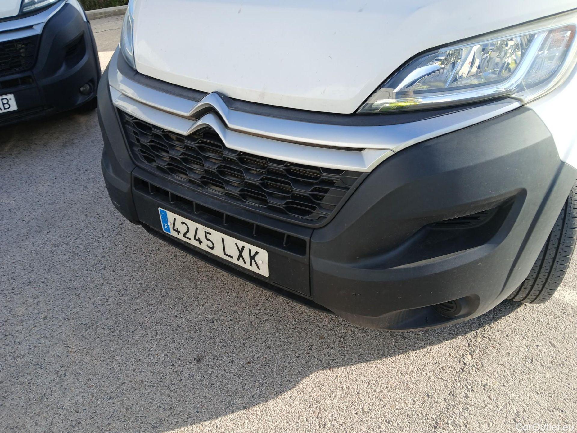  Citroen  Jumper CITROEN  / 2014 / 4P / furgón BlueHDi 103KW (140CV) Furgón 35L2H2 #25