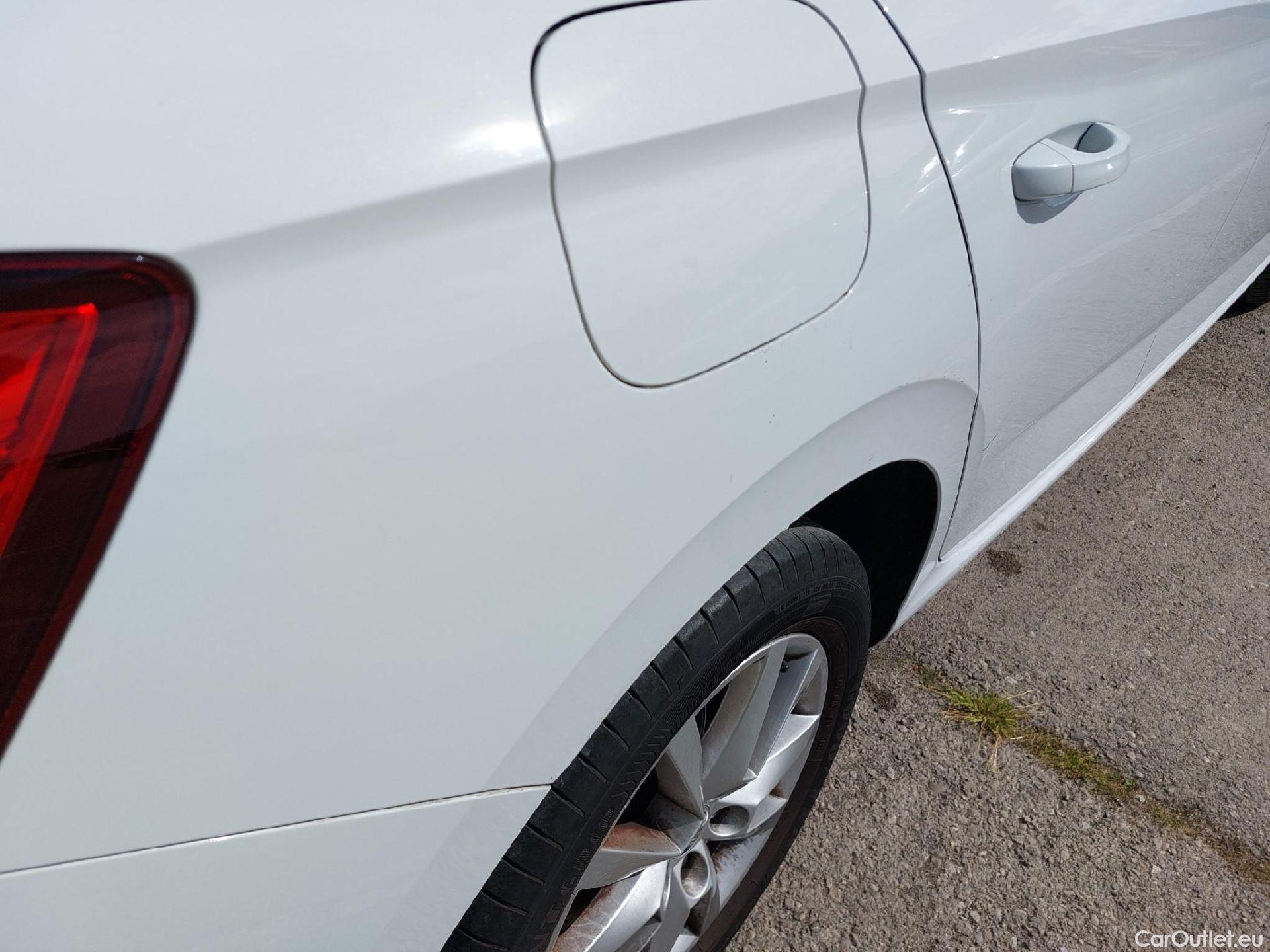  Skoda  Scala SKODA  / 2019 / 5P / berlina con portón 1.0 TSI 81KW (115 CV) DSG Ambitio #13