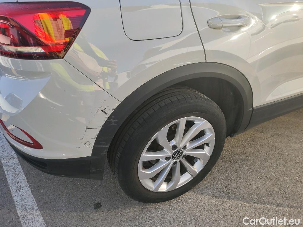  Volkswagen  T-ROC VOLKSWAGEN  / 2021 / 5P / todoterreno Life 1.5 TSI 110kW (150CV) DSG #28