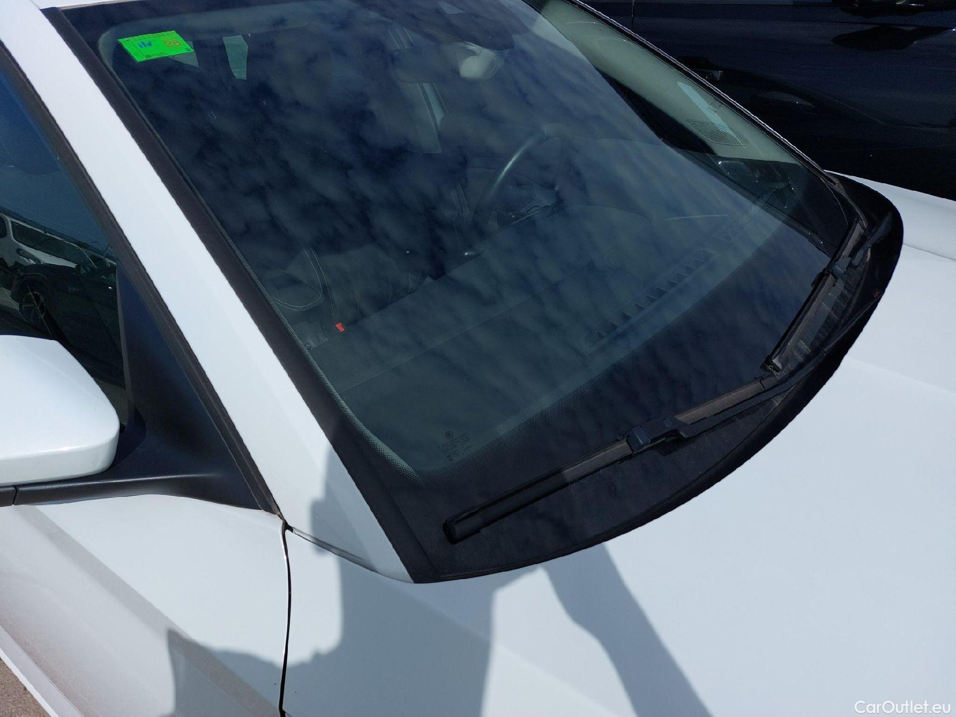  Skoda  Scala SKODA  / 2019 / 5P / berlina con portón 1.0 TSI 81KW (115 CV) DSG Ambitio #23