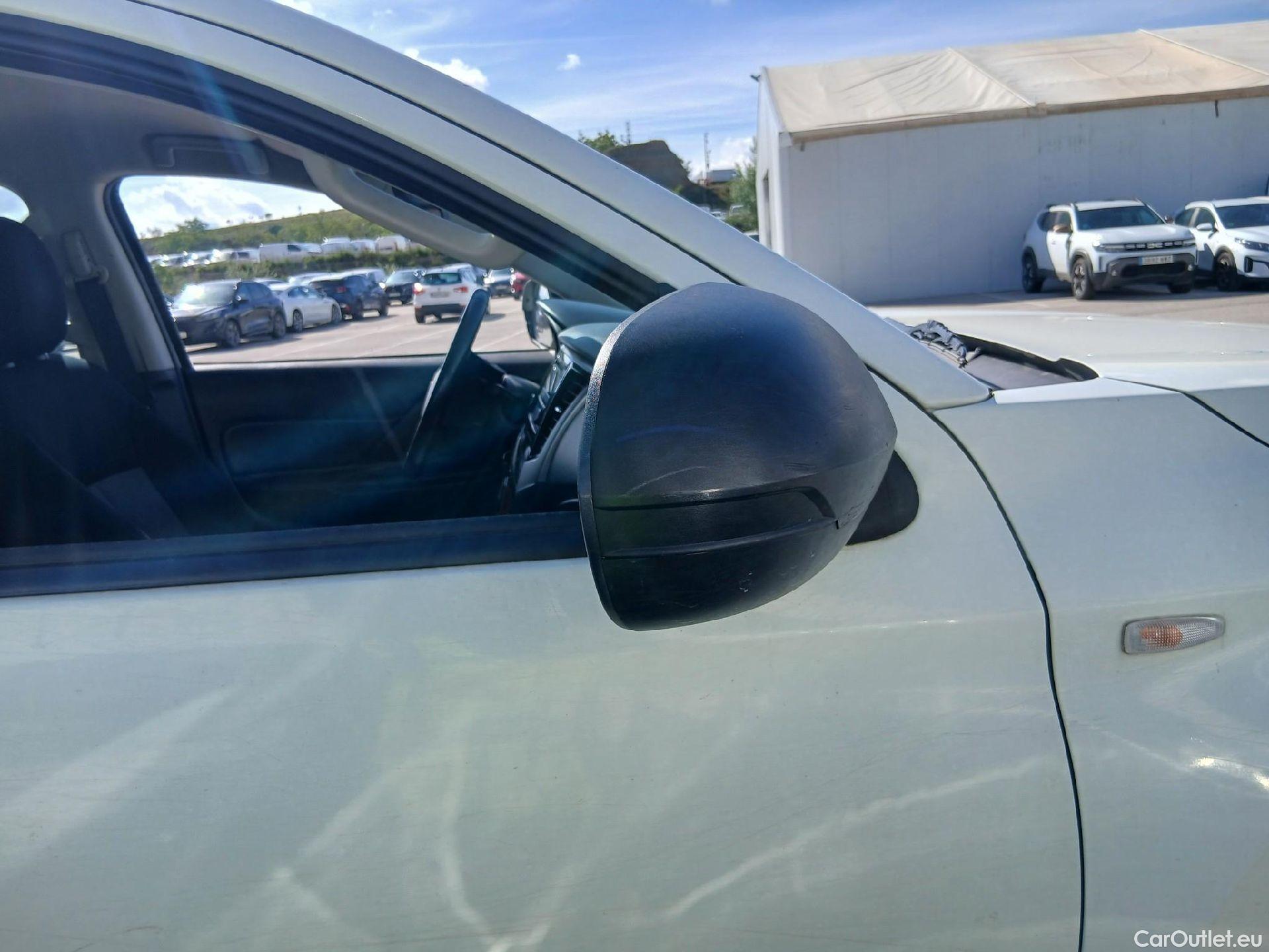  Mitsubishi  L200 MITSUBISHI  / 2019 / 4P / pickup doble cabina D/C 220 DI-D M-Pro #32