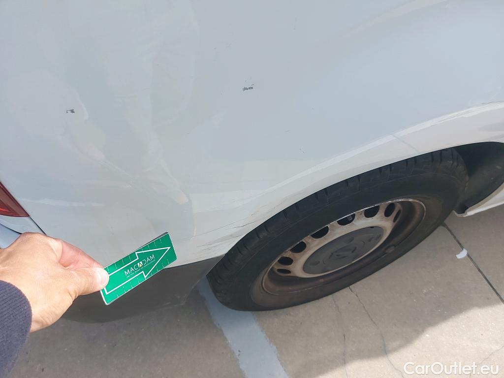  Opel  Vivaro OPEL  / 2019 / 4P / furgón 1.5 BlueHDi 74kW (100CV) M Std #17