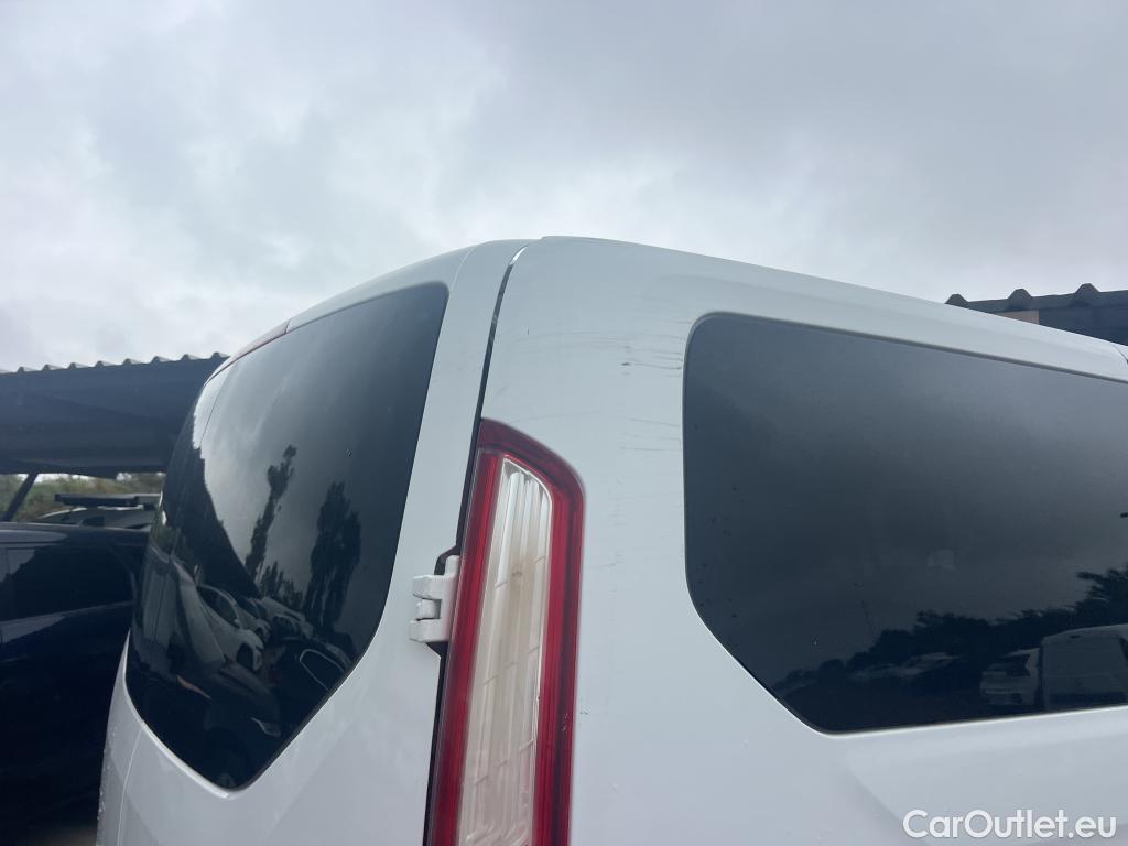  Ford  Transit FORD  Custom / 2012 / 4P / combi Kombi 2.0 TDCI 110kW 320 L1 Trend MHEV #9