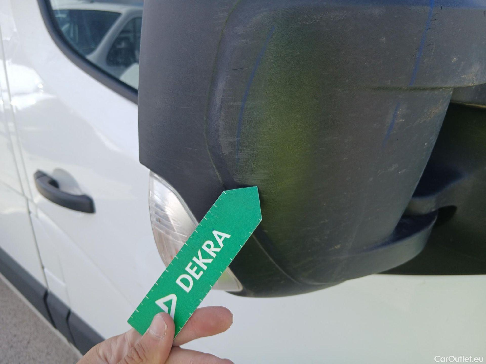  Nissan  Interstar NISSAN  / 2018 / 4P / furgón L1H2 3,5T 2.3dCi 99kW FWD GO #46
