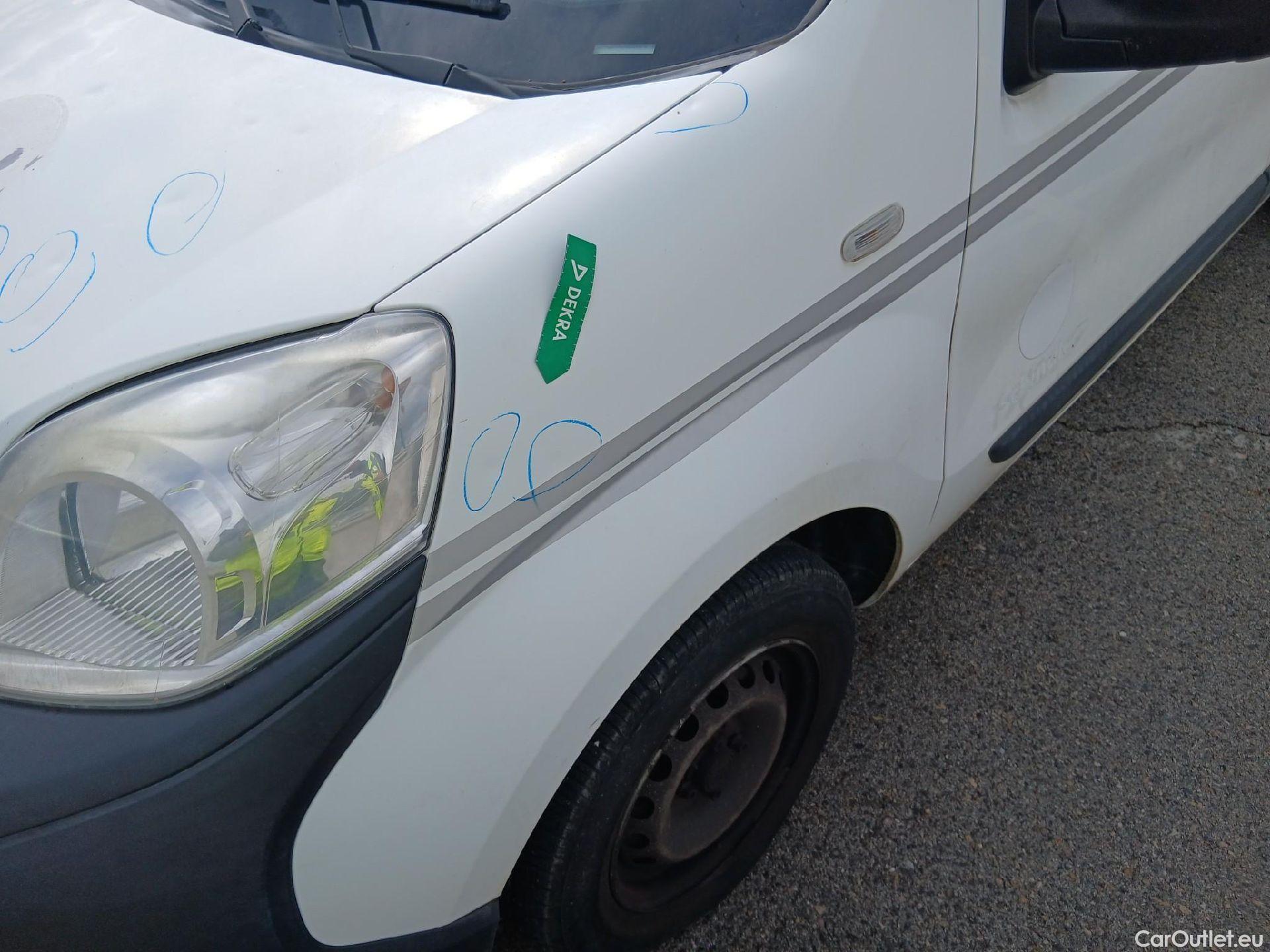  Fiat  Fiorino FIAT  / 2016 / 3P / furgón derivado de turismo Cargo Base 1.3 Mjet 59kW (80CV) E6 #8