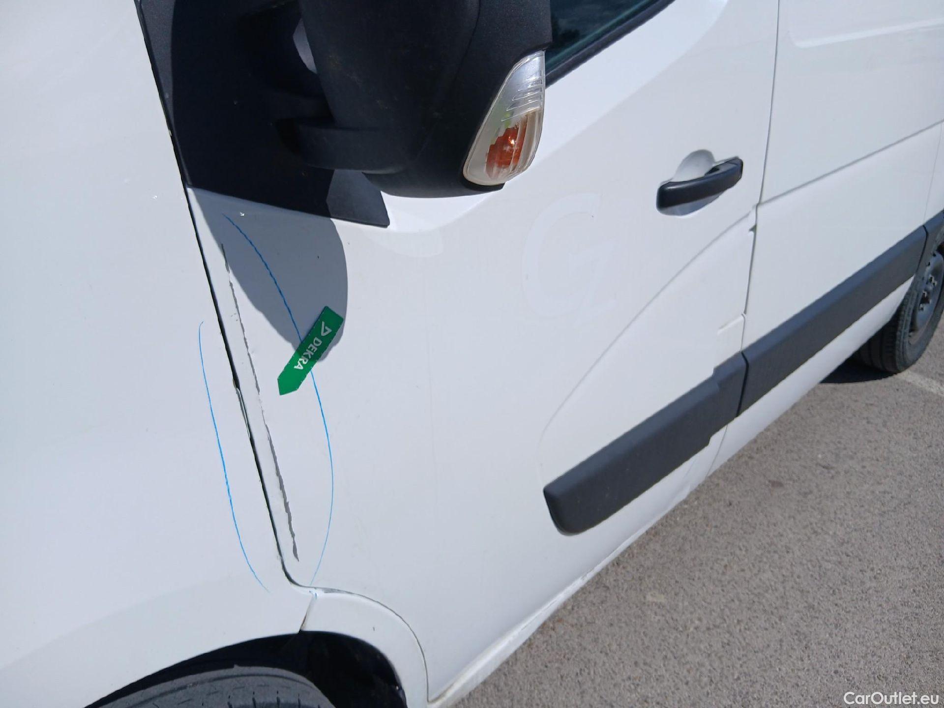 Nissan  Interstar NISSAN  / 2018 / 4P / furgón L1H2 3,5T 2.3dCi 99kW FWD GO #10