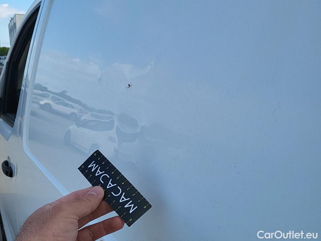  Opel  Vivaro OPEL -e / 2019 / 4P / furgón BEV 330 Select L Std #2